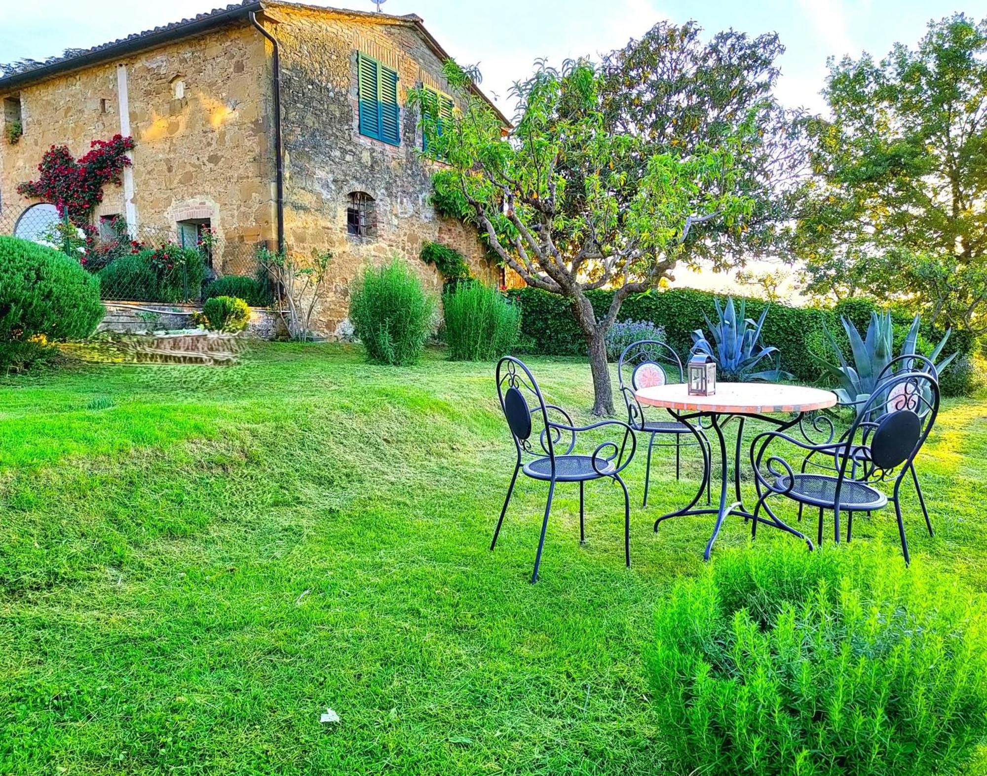 Borgo Villa Certano - Case Vacanza In Toscana Siena Exterior photo